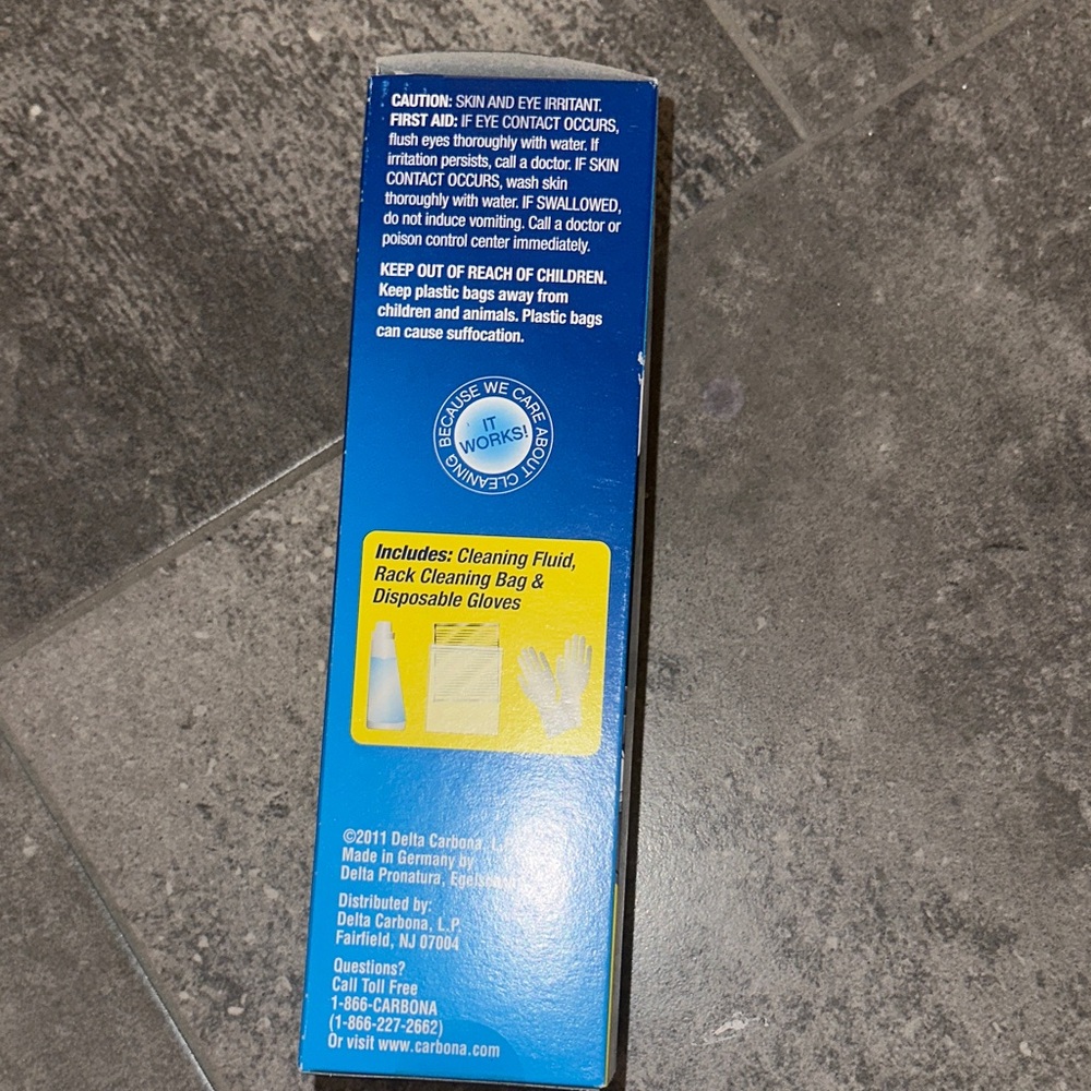 NWT Carbon Blue and Yellow Cleaning Solution - Picture 4 of 6